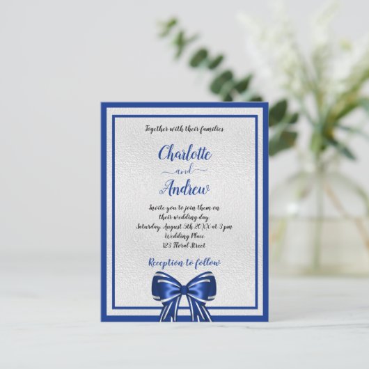 Koninklijke blauwe zilverboegelegant uitnodiging briefkaart (Staand voorkant)