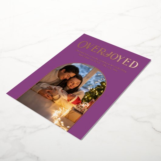 Koninklijke Pruim Luxe Kerst Baby Geboorteaankondi Folie Feestdagenkaart (Gedraaid)