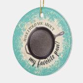 Kookkerst in de pan-skillet van gietijzer keramisch ornament (Links)