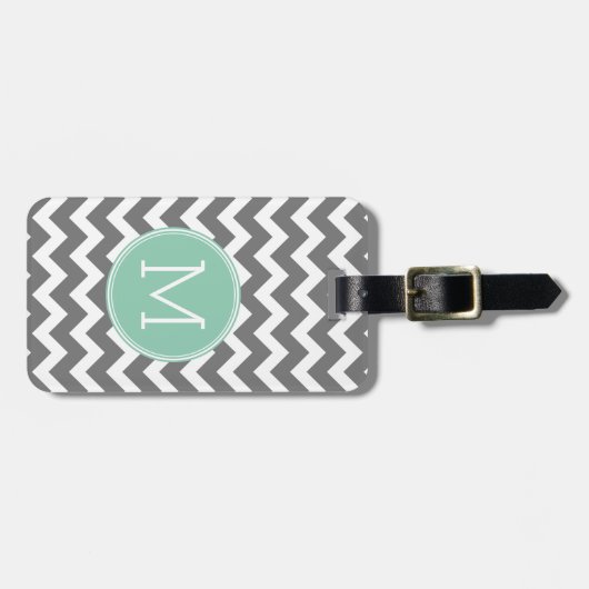 Kool en mint Groene Chevrons Aangepast monogram Bagagelabel (Voorkant horizontaal)