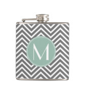 Kool en mint Groene Chevrons Aangepast monogram Heupfles (Voorkant)