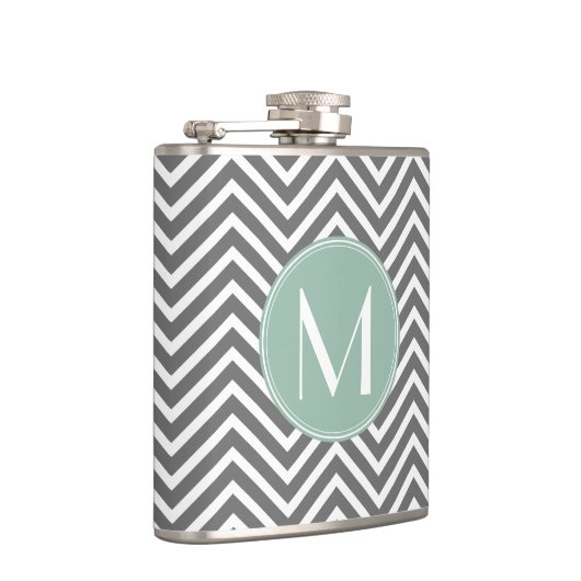 Kool en mint Groene Chevrons Aangepast monogram Heupfles (Rechts)