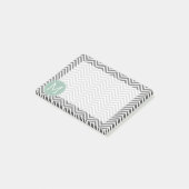 Kool en mint Groene Chevrons Aangepast monogram Post-it® Notes (Schuin)