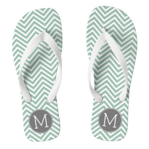 Kool en mint Groene Chevrons Aangepast monogram Teenslippers