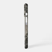Kool Gothic Raven Monogram Initiaal iPhone 16 Hoesje (Linkerkant)