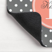 Kool Gray Polka Dot met Coral Monogram Muismat (Hoek)