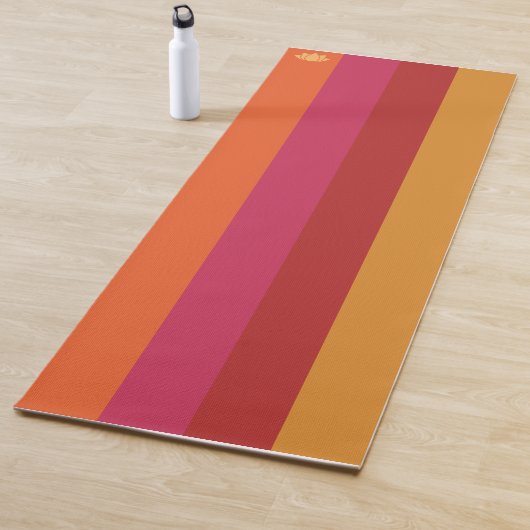 Kool Retro 70s Stripes Oranje rood roze goud Yogamat (In situ)