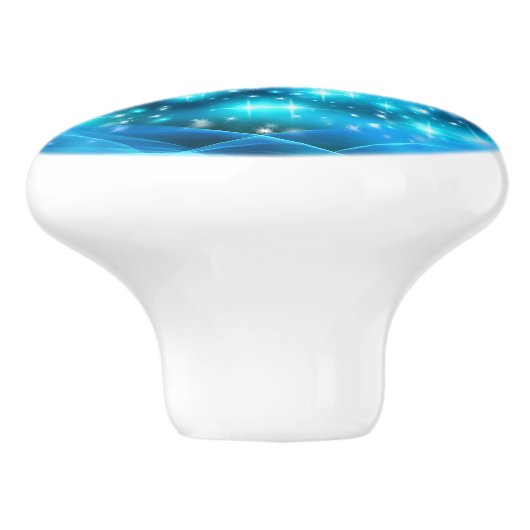 Koolblauwe kerstboom met mousserende lichten keramische knop (Zijkant)