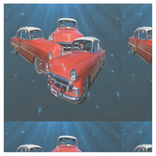 Koolrode en witte vintageauto's, stof (Close Up)