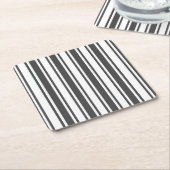Koolsteengrijs en witte snoepjes strepen kartonnen onderzetters (Schuin)