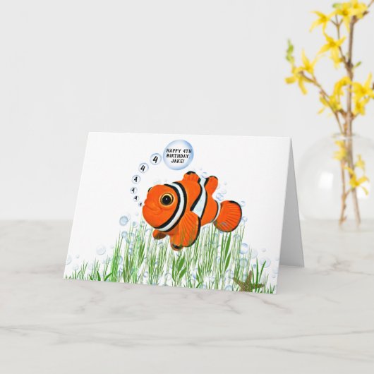 Koolvis in zeewier voor de vierde verjaardag kaart (Gele Bloem)