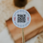 Koop de Bruid een Drankje Bachelorette Party QR Co Ronde Sticker