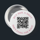 Koop haar een schot dat ze de knoop doorhakt Bache Ronde Button 7,6 Cm<br><div class="desc">Vier de aanstaande bruid in stijl met onze "Buy Her A Shot She's Tying The Knot" Bachelorette Button. Deze leuke en speelse knop is perfect voor het toevoegen van een vleugje humor aan de vrijgezellenfeestfestiviteiten. Laat iedereen weten dat het tijd is om een glas te heffen en te proosten op...</div>
