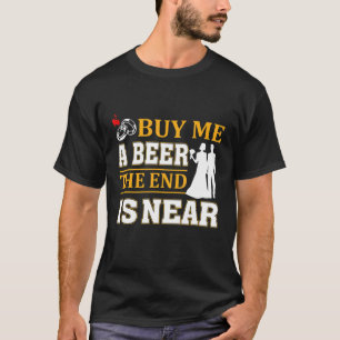 Koop me een bier het einde dicht bij mannen die be t-shirt