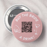 Koop The Bride A Drink Bachelorette Pink Ronde Button 5,7 Cm<br><div class="desc">Deze speelse knop is perfect voor een trendy vrijgezellenfeest! Met een stijlvolle roze achtergrond met een gedurfde "Koop de bruid een Drink!" boodschap, een grillig martiniglas en een handige QR-code, is deze knop zeker een hit met uw bruidsfeest en gasten. Het is een leuke en gemakkelijke manier om donaties te...</div>