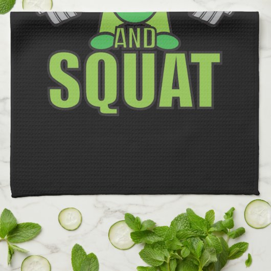 Kop dicht en squat Kawaii Anime Powerlifter Cartoo Theedoek (Gevouwen)