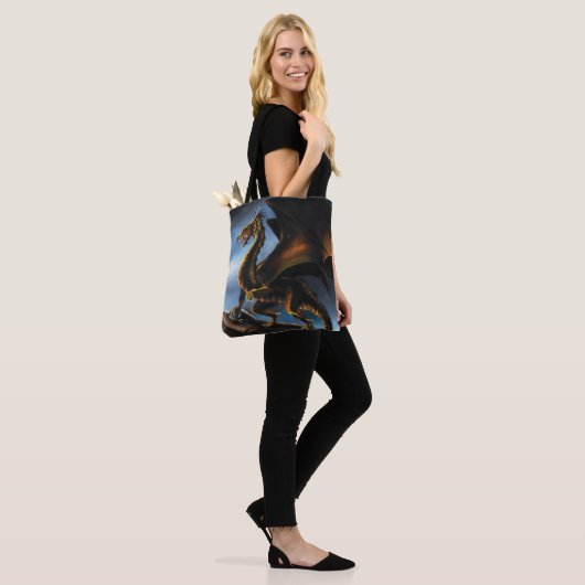 Koper Goud Zwart Draak Tote Bag (Op model)