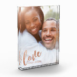 Koperen liefdescalligrafie-script overlay fotoblokken<br><div class="desc">Een op maat gemaakte huwelijksherinnering foto met trendy namaak koperfolie "liefde" in een elegante calligrafie lettertype en huwelijksdatum in de hoek met een romantische industriële uitstraling.</div>