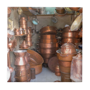 Koperen potten op de markt tegeltje