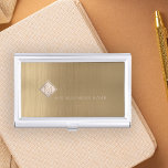 Kopersgeborsteld metaal Ivory Diamond Monogrammed Visitekaarthouder<br><div class="desc">Modern visitekaartjes hoesje op een beige tan slanke metallic als textuur achtergrond met geometrische diamantvormige monogram. Personaliseer het met uw zakelijke of persoonlijke monogram brief en naam!</div>