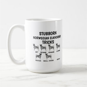 Kopp met eigenwijze Noorse Elkhound hond trucs, Gr Koffiemok