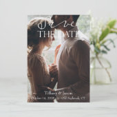 Koppel Afbeelding witte scripttekst Sla de datum o Save The Date (Staand voorkant)