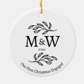 Koppel Monogram Eerste Kerst Verloving Keramisch Ornament (Achterkant)