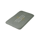 Koppel Monogram Olijfgrijs Goud Wit Minimalistisch Badmat (Gekanteld)
