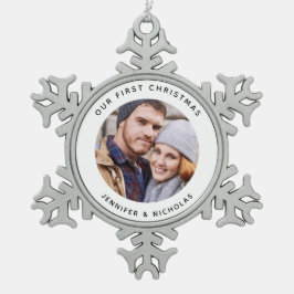 Koppel onze eerste kerstfoto tin sneeuwvlok ornament