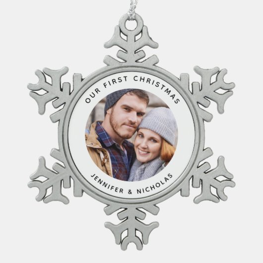Koppel onze eerste kerstfoto tin sneeuwvlok ornament (Voorkant)