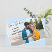 Koppel op het strand platte save the date kaart (Staand voorkant)