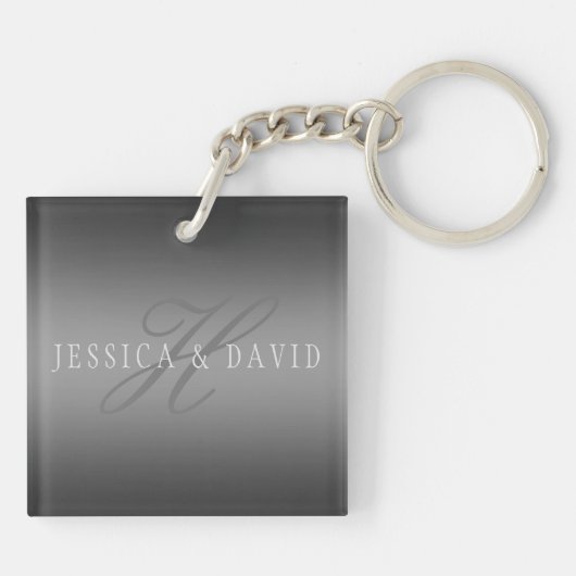 Koppels Namen & Achternaam Monogram Gradiënt Grijs Sleutelhanger (Achterkant)