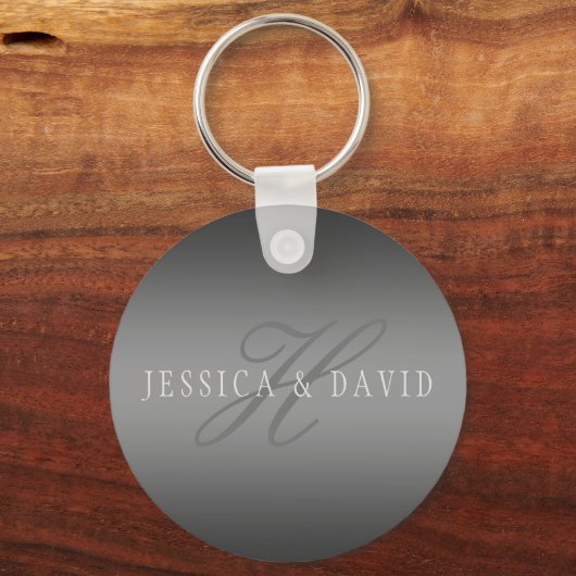 Koppels Namen & Achternaam Monogram Gradiënt Grijs Sleutelhanger (Achterkant)