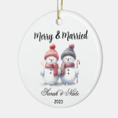 Koppels Sneeuwman Vrolijk & Getrouwd Bruiloft Keramisch Ornament (Links)