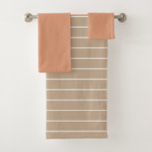 Koraal Beige Two Tone Stripes Bad Handdoek (Insitu)