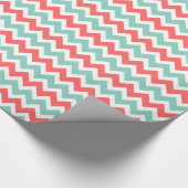 Koraal en Aqua Zigzag Chevron Stripes Cadeaupapier (Hoek)