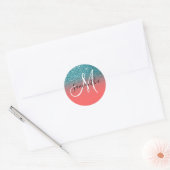 Koraal en Blauwgroen Glitter Gradient Monogram Ronde Sticker (Envelop)
