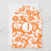 Koraal en grijs Oranje Damask Wedding Invitation Kaart (Achterkant)