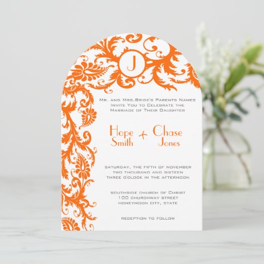 Koraal en grijs Oranje Damask Wedding Invitation Kaart (Staand voorkant)