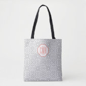 Koraal en grijs Quatrefoil Aangepast monogram Tote Bag (Voorkant)