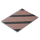 Koraal en houtskool met vijf strippen notitieboek (Linkerzijde)