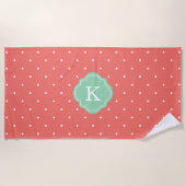 Koraal en Mint Polka Dots monogrammen Strandlaken (Voorkant)