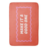 Koraal en roze golvende bemoedigende woorden badmat (Voorkant Verticaal)