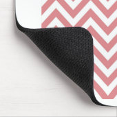 Koraal en wit Chevron Zigzag Pattern Muismat (Hoek)