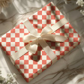 Koraal en wit dambordpatroon cadeaupapier