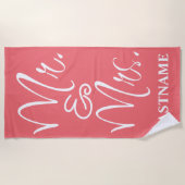 Koraal en wit Mr en Mrs Monogram Strandlaken (Voorkant)