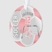 Koraal en wit Voetbal personaliseren Ornament (voorkant)