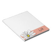 Koraal en witte grillige Daisy met aangepaste teks Notitieblok (Schuin)
