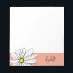 Koraal en witte grillige Daisy met aangepaste teks Notitieblok<br><div class="desc">Een zand en griezelig stuk van hipster. Je kunt een naam,  een monogram of een andere aangepaste tekst toevoegen. Als u de kunst rond moet bewegen,  klik op de aanpassingsknoop om veranderingen aan te brengen.</div>