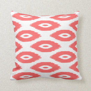 Koraal en Witte Tribal Ikat Stippen Kussen